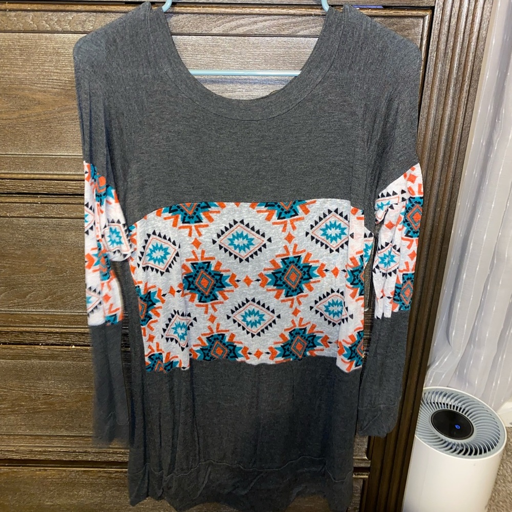 Long sleeve light sweater